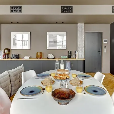 아파트 Vendome 2bd *